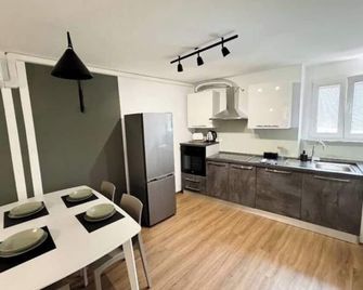 Olives Apartments - Koper - Kitchen