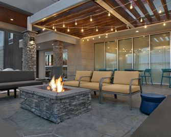 Home2 Suites by Hilton Anchorage/Midtown - אנקוראג' - טרקלין