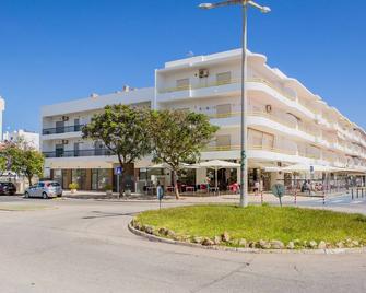 Apartamento T2 na Praia da Alagoa - Altura - Building