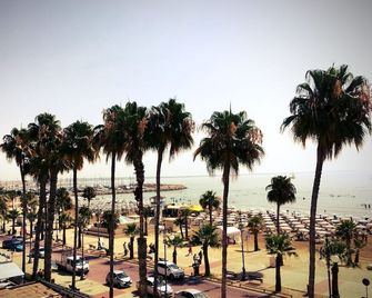 Lokàl Boutique Hotel - Larnaca - Outdoor view