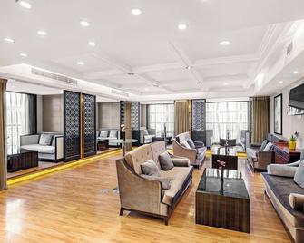 Chengdu Lin En International Hotel - Chengdu - Sala de estar