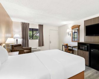 Quality Inn Middleburg Heights near Cleveland Airport - Middleburg Heights - Habitación