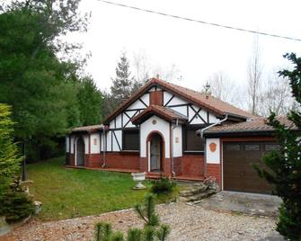 Holiday house St Saëns for 1 - 4 persons with 2 bedrooms - Holiday house - Buchy - Edificio