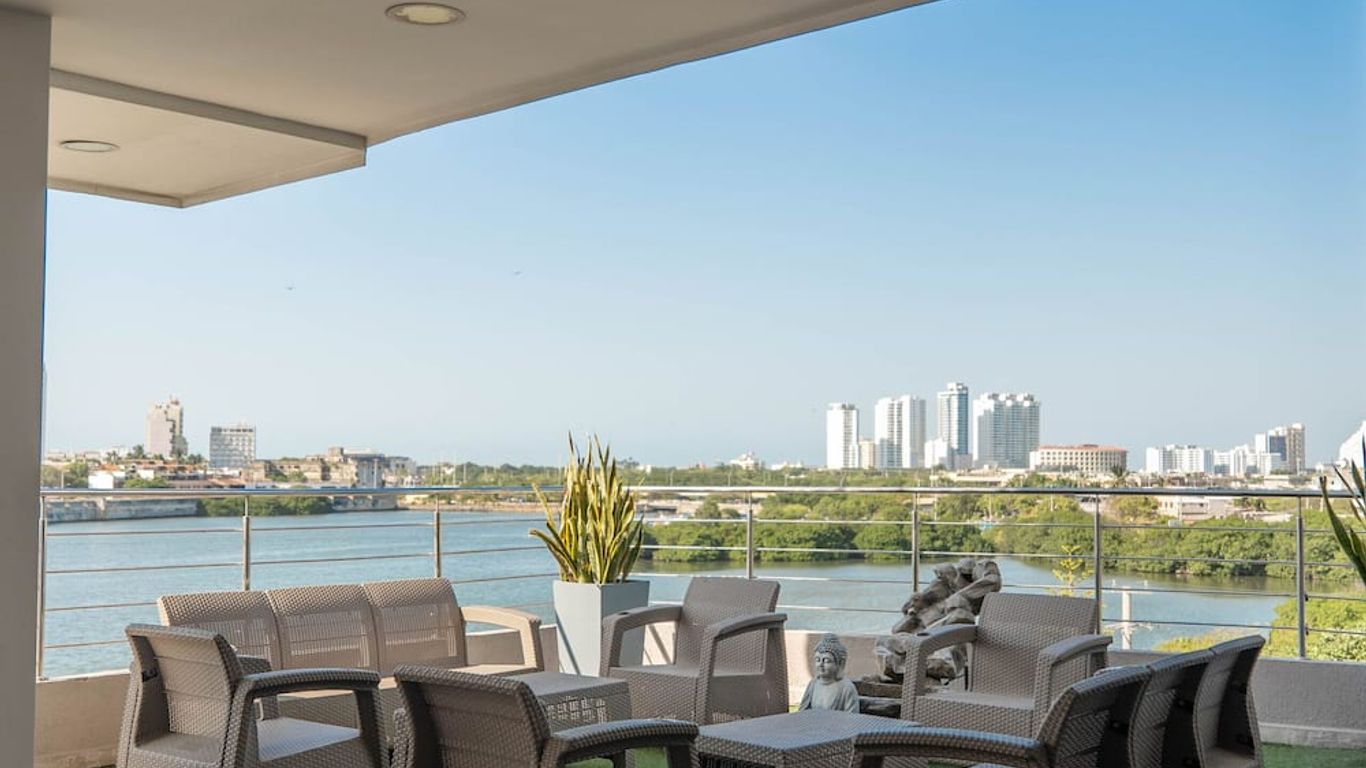 Bahia 79 Apartasuites Cerca al Centro