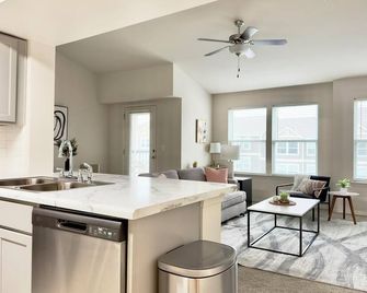 Landing | Stylish 1bd, Pool, Clubhouse - Belton - Keuken