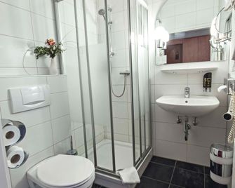 Avalon Hotelpark Königshof - KöNigslutter - Ванна кімната