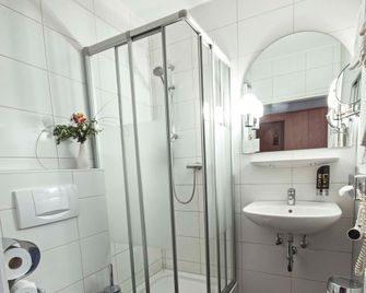 Avalon Hotelpark Königshof - KöNigslutter - Salle de bain