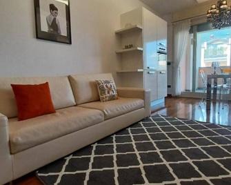 Promenade Luxury View - Sarnico - Sufragerie