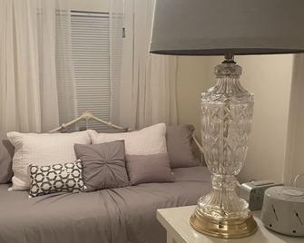 Country Living in the City: Sunset Meadows - Sulphur Springs
