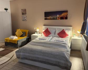 Cityperle - Ruhiges Komfort Apartment Nähe Dom - - Colònia - Habitació