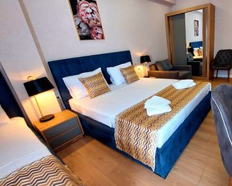 Falcon Boutique Hotel - Tiflis - Schlafzimmer
