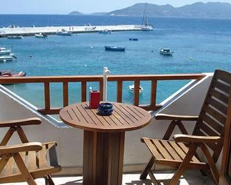 Despina Studios - Kokkari - Balcon