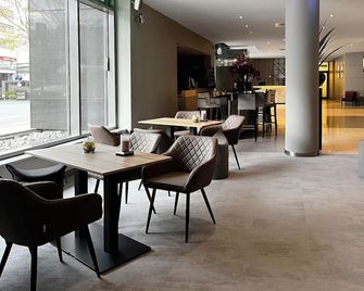 รามาดา บายวินด์แฮม เอสเซน - เอสเซิน - ร้านอาหาร