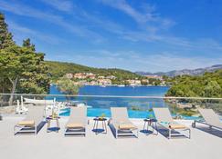 Aminess Port 9 Residence - Korčula - Piscine