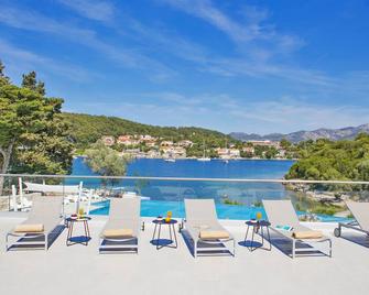 Aminess Port 9 Residence - Korčula - Pool