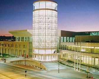 3-Bedroom Luxury Condo in the Heart of the City - Salt Lake City - Building