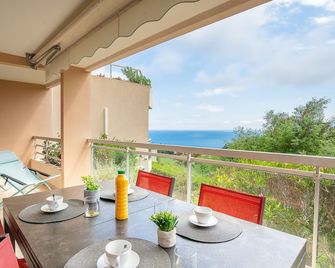 La Croix des Gardes by Interhome - Cannes - Balcón