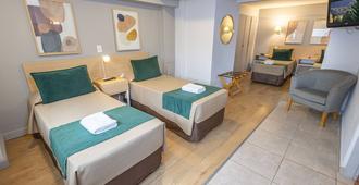 Hotel Plaza Bariloche - San Carlos De Bariloche - Yatak Odası