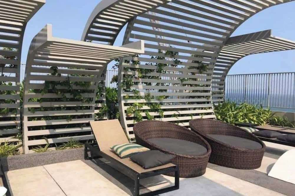 Oasis Suites - The Song, Infinity Pool & Gymt - Vung Tau - Patio