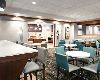 Hampton Inn Council Bluffs - קאונסיל בלאפס - מסעדה