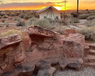 Cozy Glamping Retreat Between Zion & Bryce Canyon - Fredonia - Vista del exterior