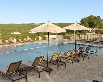 Guadalupe River 2 Bed/2 Bath Condo Resort ~Pools ~Slides - Hunt - Pool
