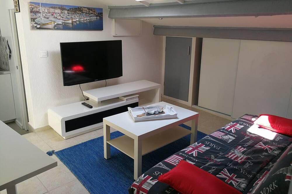 petite maison dans le parc national des calanques - מרסיי - סלון