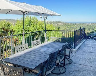 Serrano Village Villa - El Dorado Hills - Balcony