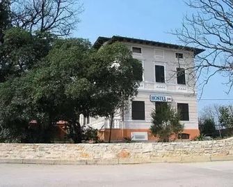 San Valentino Hostel - Umag - Edificio