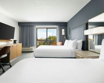 Courtyard by Marriott Concord - Concord - Bedroom