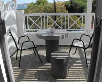 Milos Bay Suites - Adamantas - Balkon