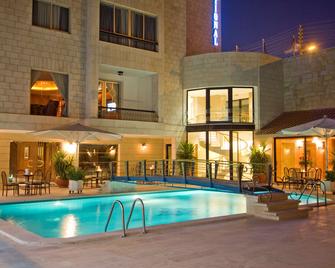 Amman International Hotel - Amman - Pool
