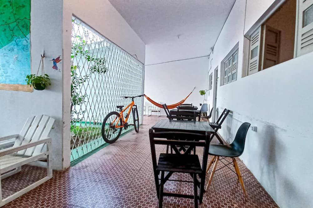 Yolo Hostel - João Pessoa - Patio