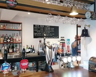 The Blue Bell - Midhurst - Bar