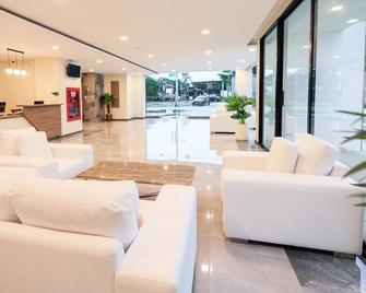 B2 Khon Kaen Premier Hotel - Khon Kaen - Lobby