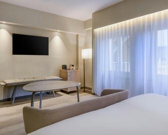 Ac Hotel Carlton Madrid By Marriott - Madrid - Bedroom