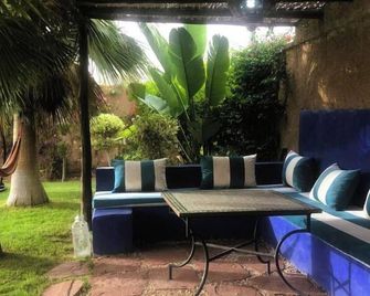 Villa Sawsan Agafay, family villa with swimming pool 30 minutes from Marrakech - Marrakech - Patio