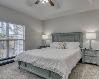 Totally Renovated-2BR 2BA-14 mi from Masters - Grovetown - Bedroom