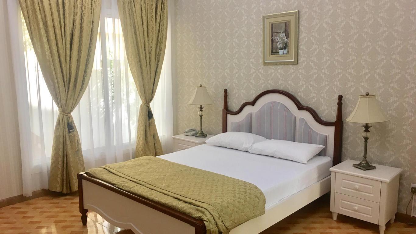 Al Khalidiah Resort