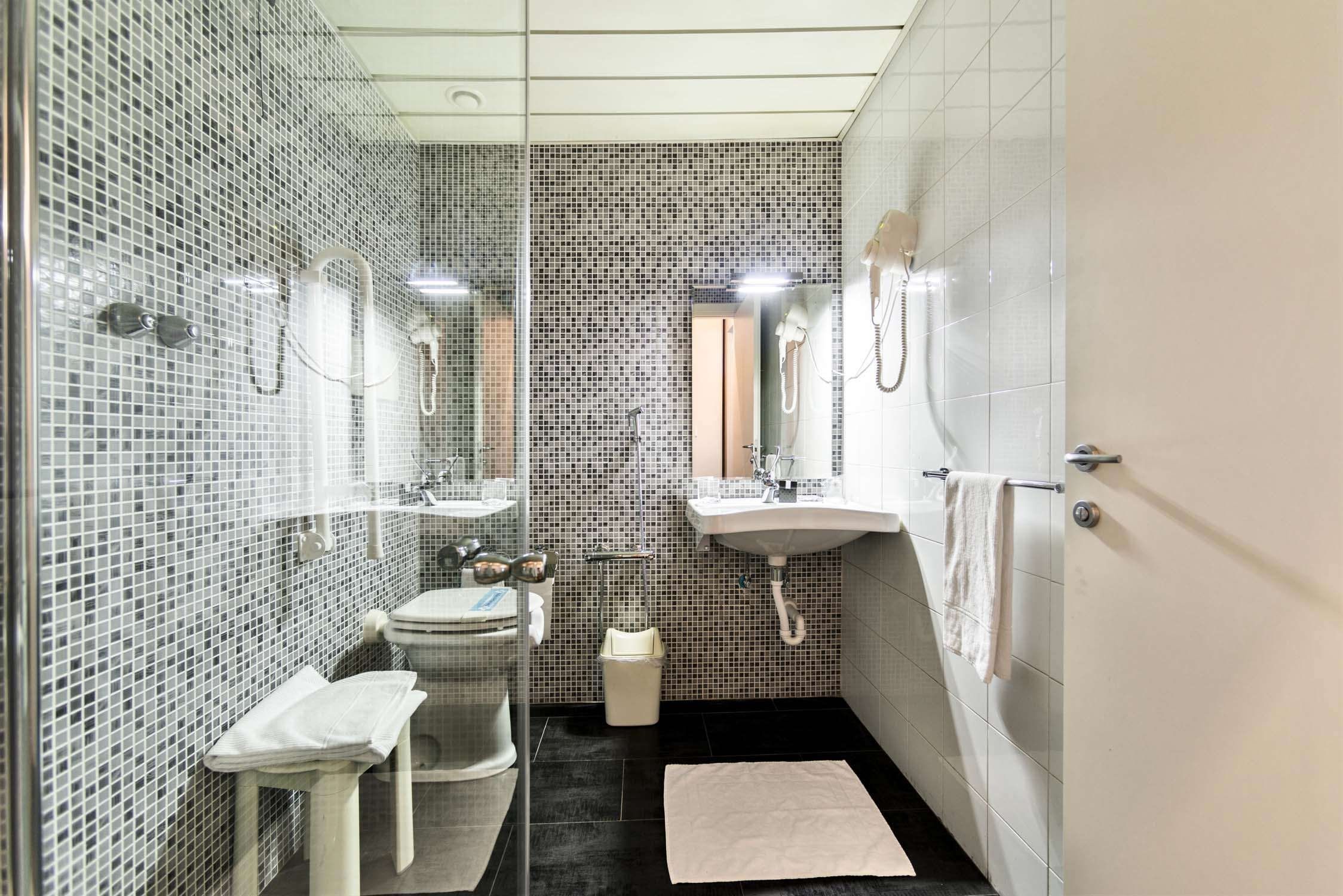 Ilga Hotel thumbnail 3