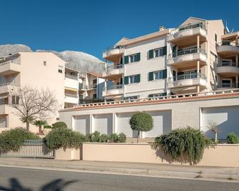 Villa Tucepi Beach - Tučepi - Gebäude