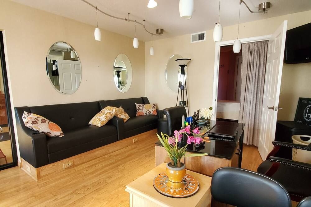 Rogue Regency Inn and Suites - מדפורד - סלון