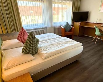Colourful Hotel - Білефельд - Спальня