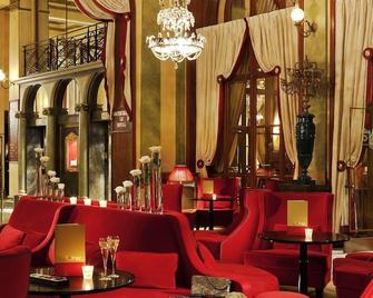 Hôtel Barrière Le Royal Deauville - דואו-וויל - טרקלין