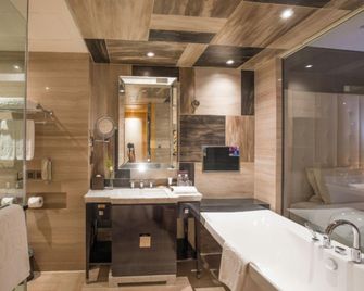 Royal International Hotel - Shanghai - Makuuhuone