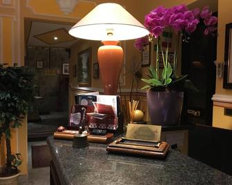 Hotel Amadeus - Caserta - Lobby
