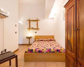 Agriturismo Prisma - Galbiate - Camera da letto