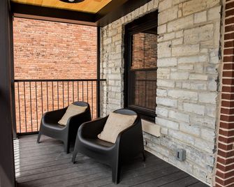 Dwell Aparthotels - Kingston - Building