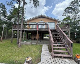 Waterfront Bay St Louis Hide-away - Bay Saint Louis - Bâtiment