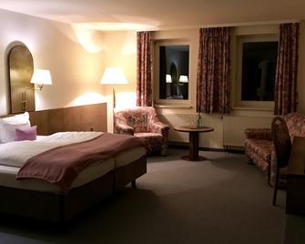 Dein Gutshof Hotel & Ferienwohnungen - Görlitz - Bedroom